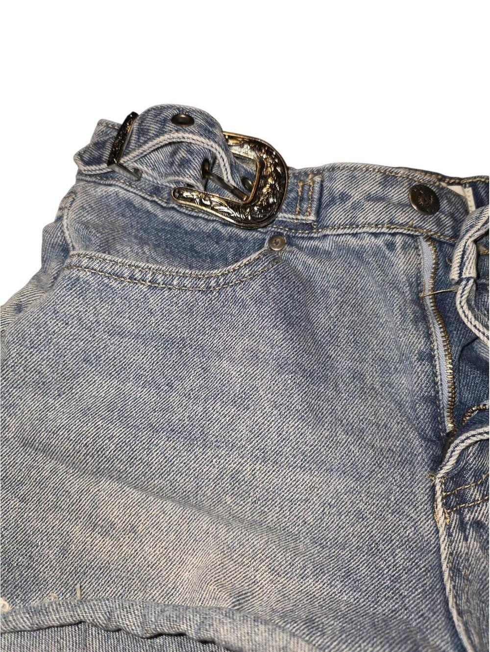 Austin landing Jean Mid Size 7/28 - Picture 2 of 6
